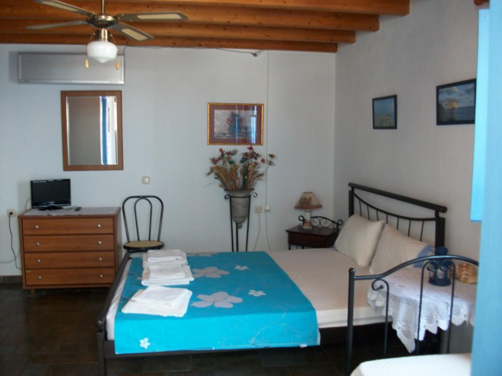 Floras Rooms And Studios Анафі Екстер'єр фото