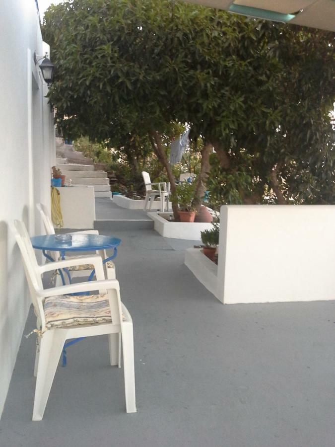 Floras Rooms And Studios Анафі Екстер'єр фото